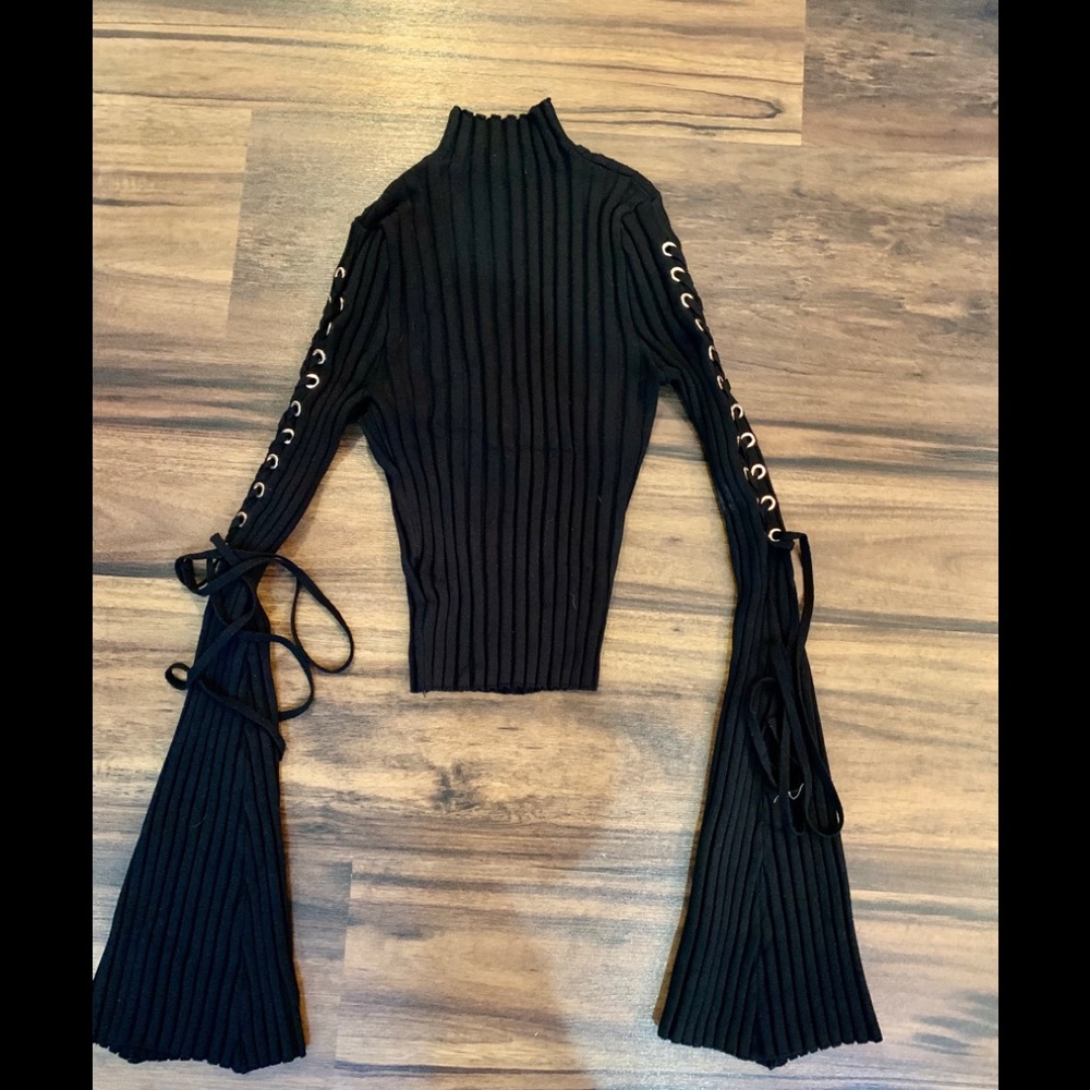 Fashion nova crop top